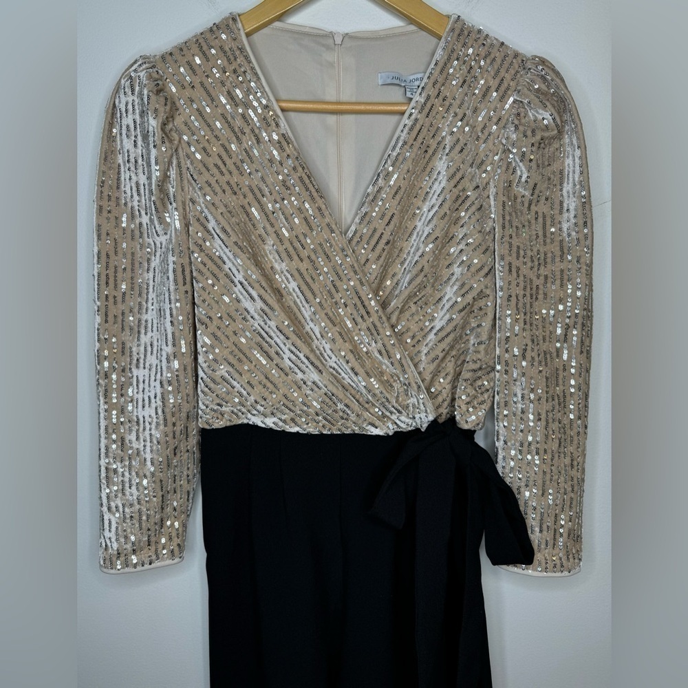 Julia Jordan Women’s Sequined Top Jumpsuit Size 4 - Picture 2 of 9